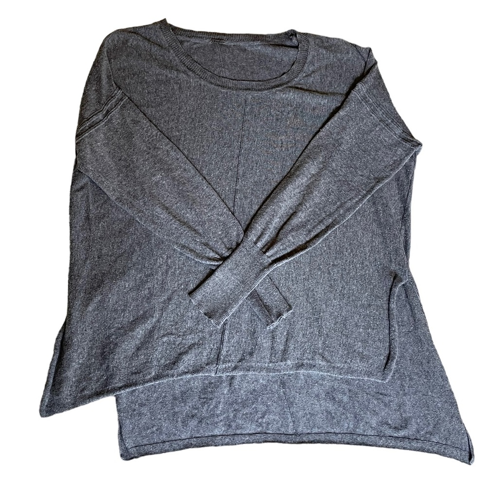 Poof Brand Size Medium Long Sleeve Sweater Shirt Light Gray Cotton Blend✨